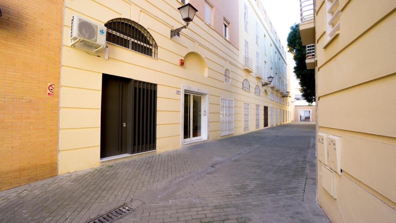 Rentalsevilla Escuelas Pias المظهر الخارجي الصورة